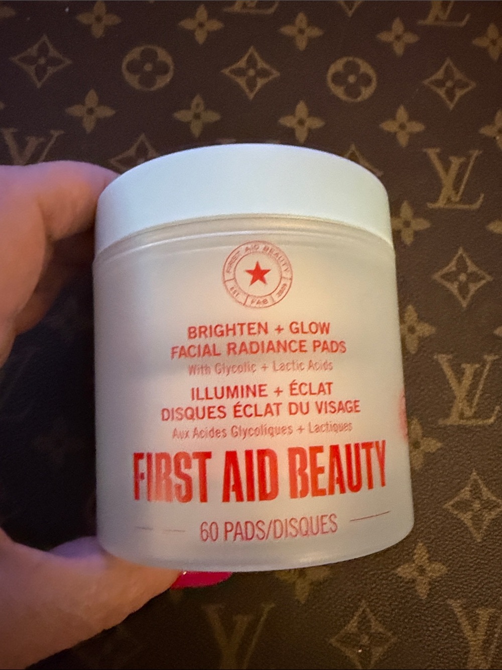 First Aid Beauty Facial Radiance Pads with Glycolic +
Lactic Acid - NEW